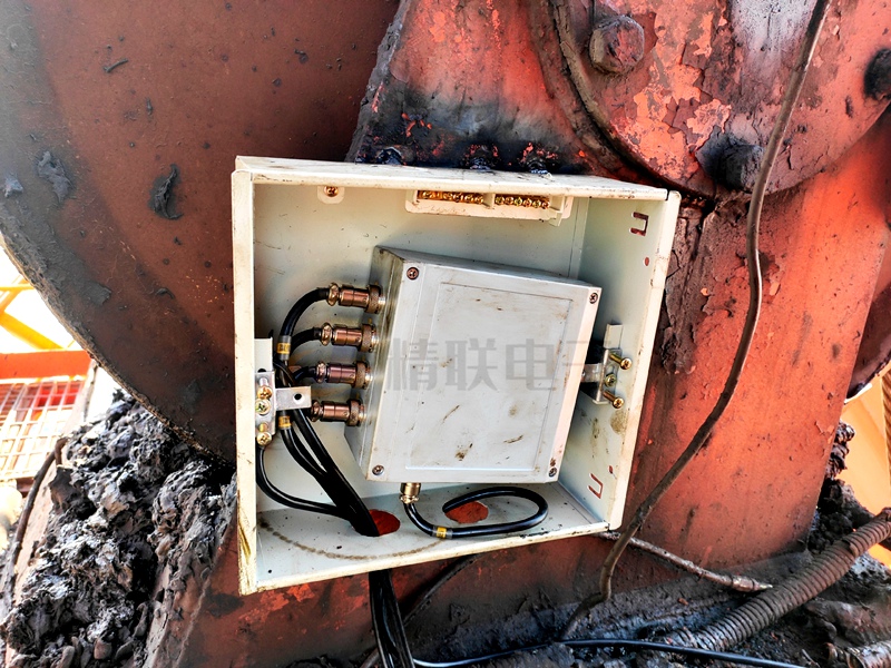 1709804878153457.jpg 3.jpg